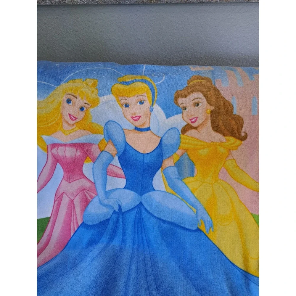 Disney Princesses Large Blanket Fleece Cinderella Belle‎ & Sleeping Beauty